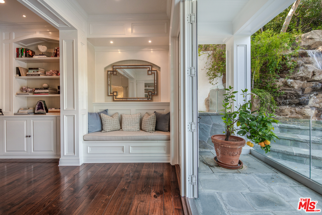 1304 Marinette Road Pacific Palisades, CA 90272 - Photo 31 of 54