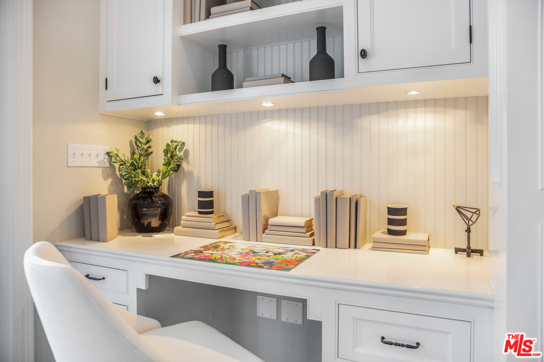 1304 Marinette Road Pacific Palisades, CA 90272 - Photo 33 of 54