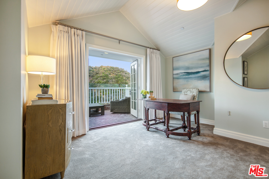 1304 Marinette Road Pacific Palisades, CA 90272 - Photo 50 of 54