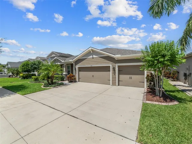 $530,000 | 1010 Better Days Place, Valrico, FL 33594