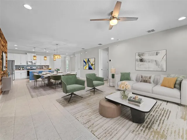 $530,000 | 1010 Better Days Place, Valrico, FL 33594