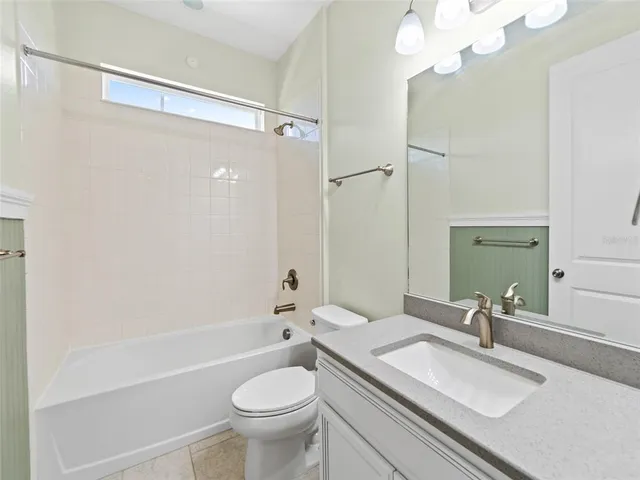 $530,000 | 1010 Better Days Place, Valrico, FL 33594