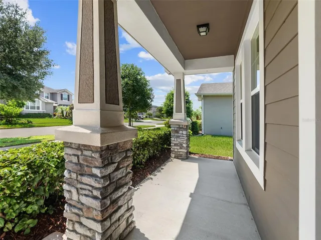 $530,000 | 1010 Better Days Place, Valrico, FL 33594