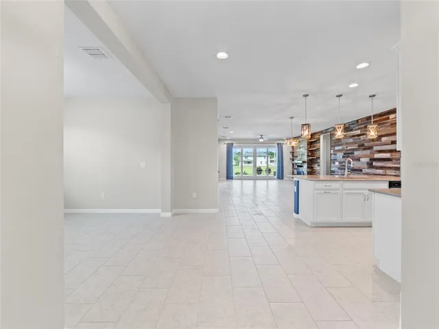 $530,000 | 1010 Better Days Place, Valrico, FL 33594