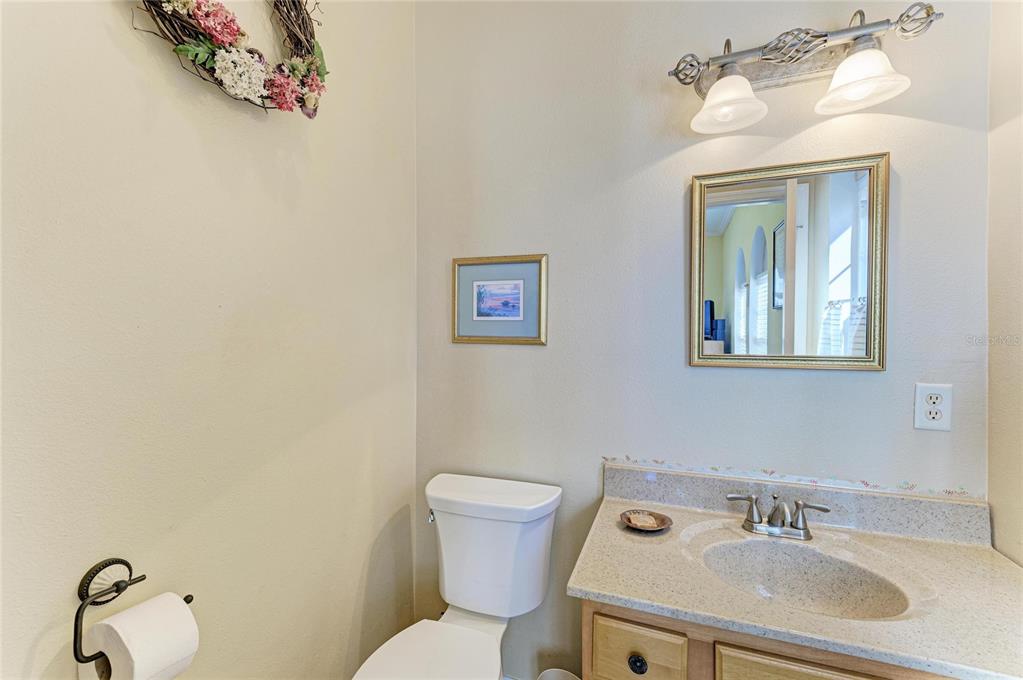 282 Santa Maria Street Venice, FL 34285 - Photo 13 of 39