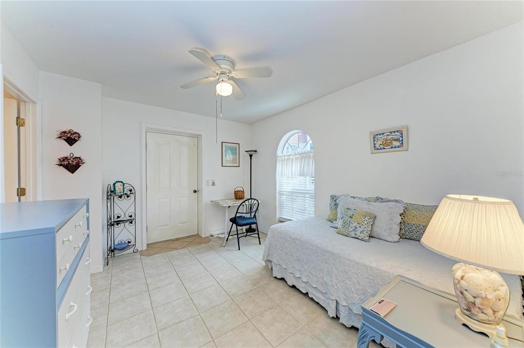 282 Santa Maria Street Venice, FL 34285 - Photo 20 of 39