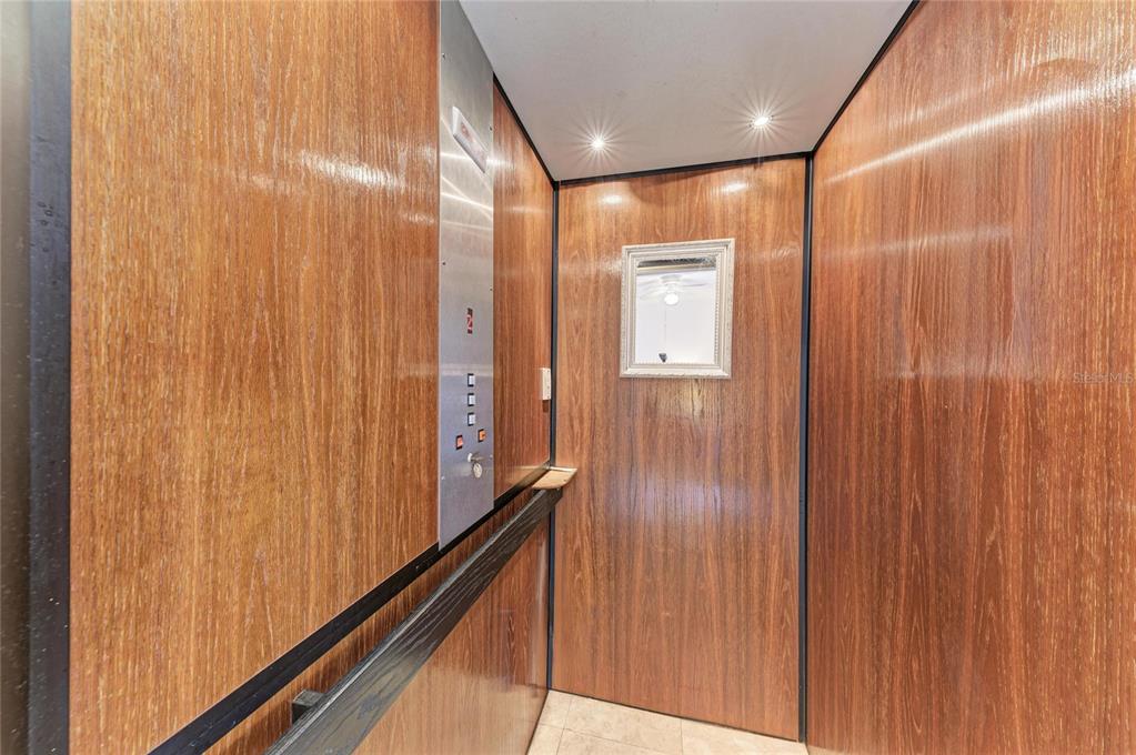 282 Santa Maria Street Venice, FL 34285 - Photo 22 of 39