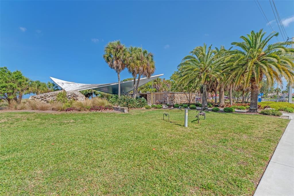 282 Santa Maria Street Venice, FL 34285 - Photo 32 of 39