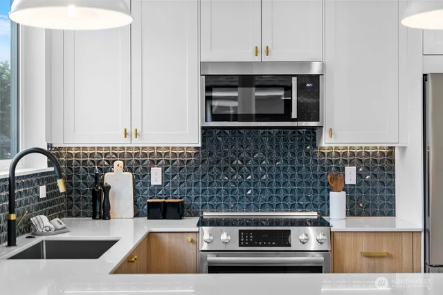 $749,000 | 318 North 84th Street, Seattle, WA 98103