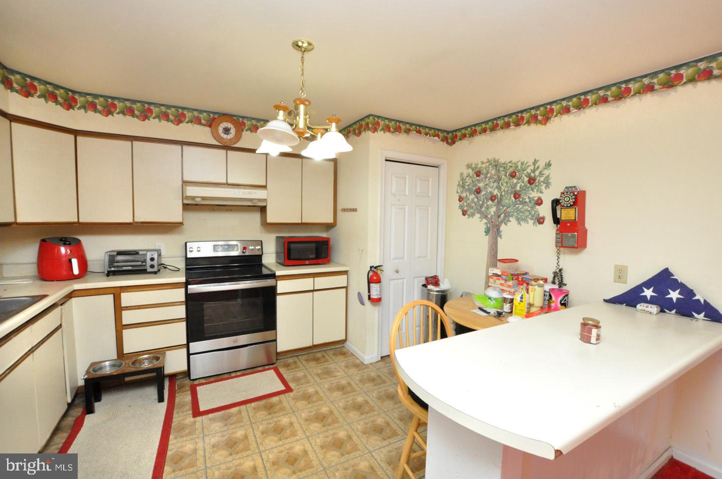 818 Mail Avenue Wenonah, NJ 08090 - Photo 9 of 21