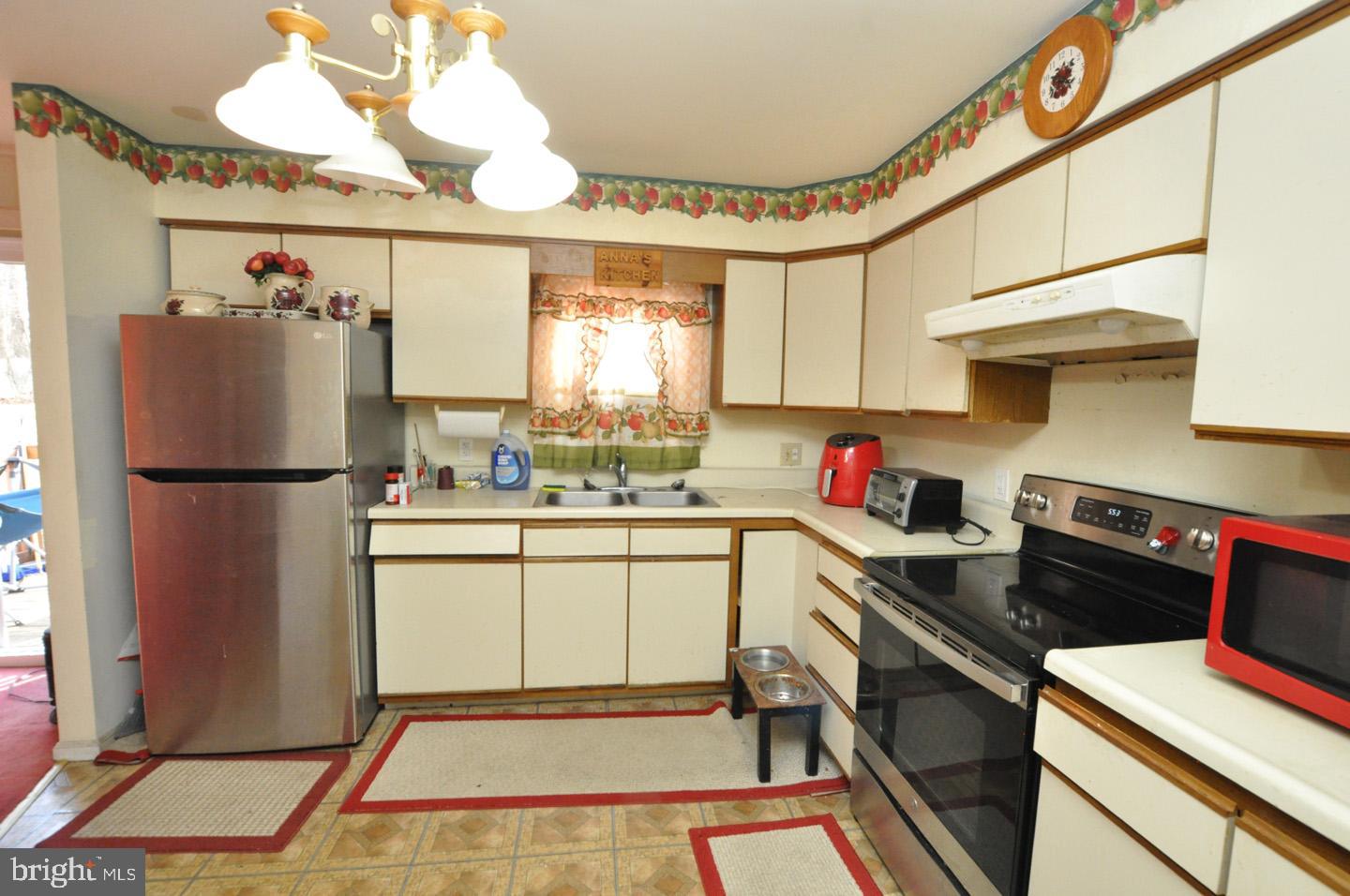 818 Mail Avenue Wenonah, NJ 08090 - Photo 10 of 21