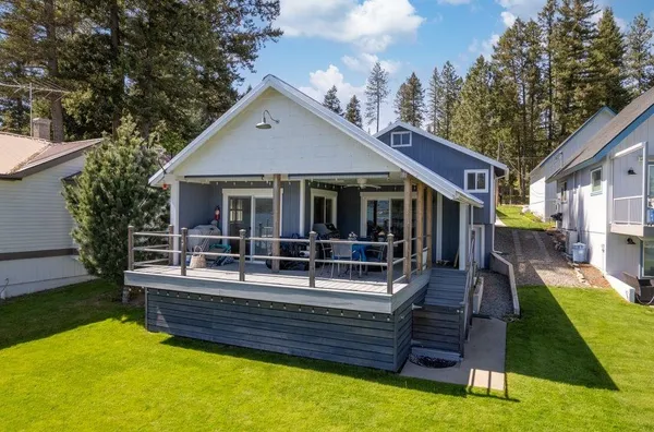 $949,995 | 111 Terrace Avenue, Newport, WA 99156