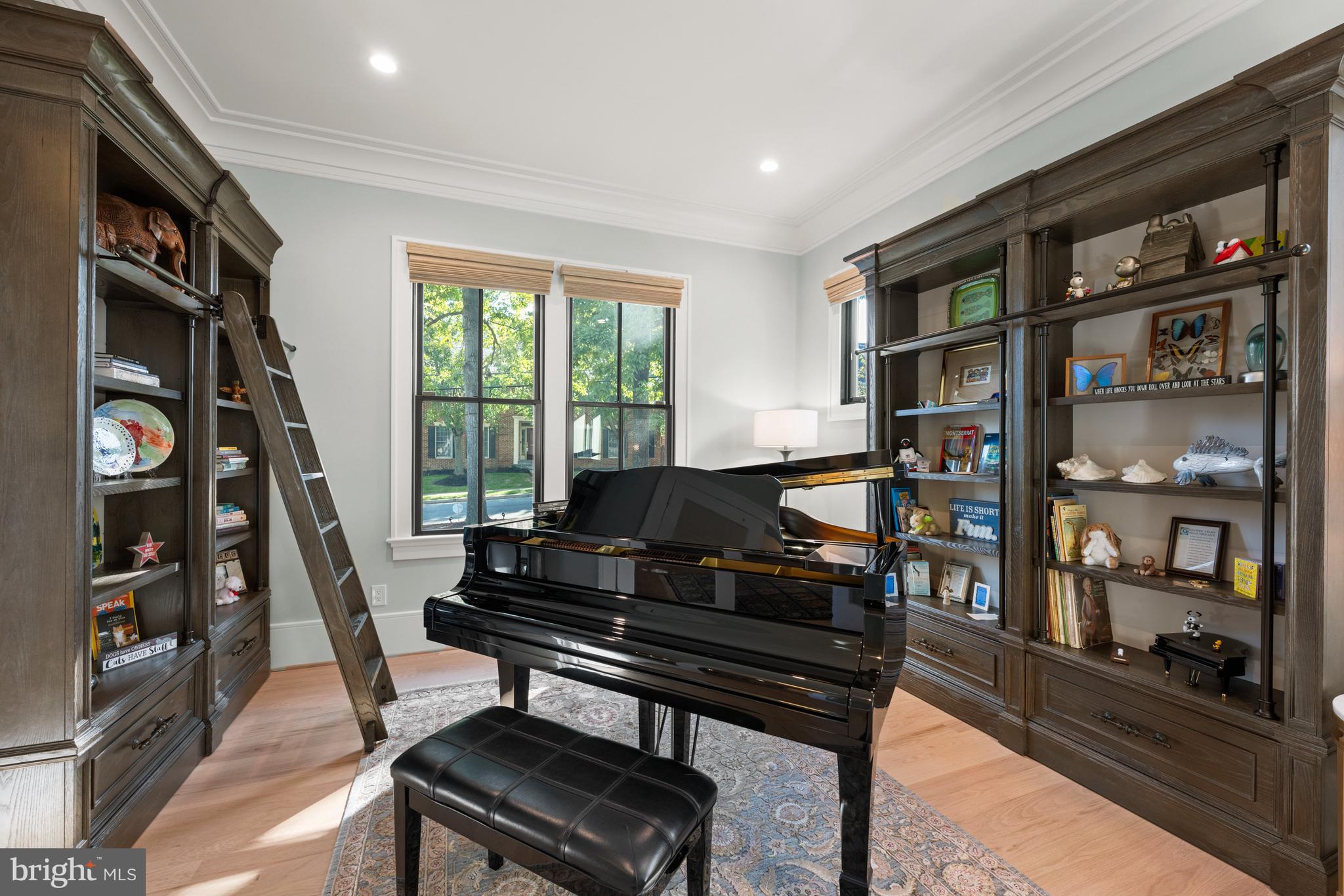 3612 North Rockingham Street Arlington, VA 22213 - Photo 15 of 64 Could also be a First Floor Bedroom with Bathroom