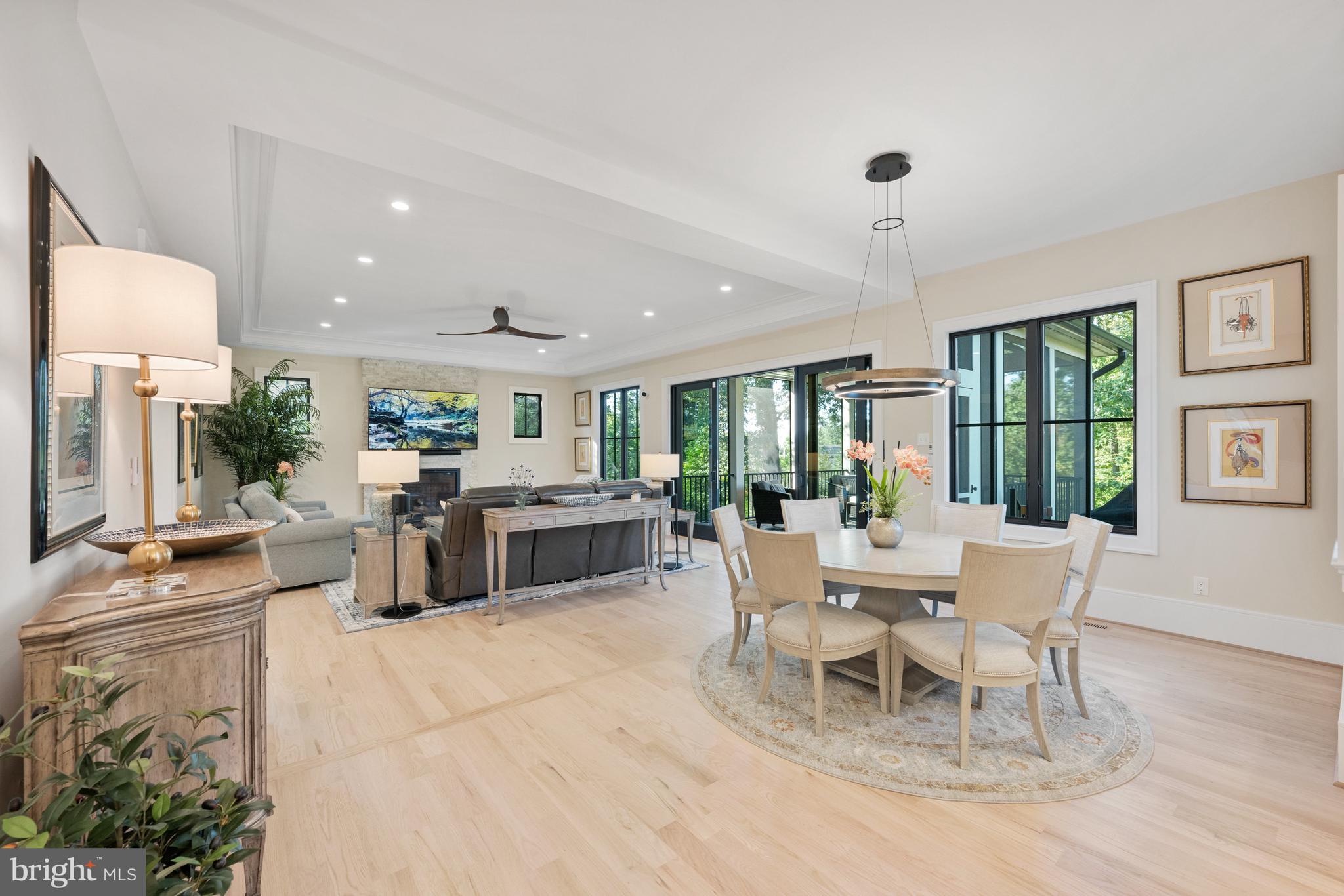 3612 North Rockingham Street Arlington, VA 22213 - Photo 28 of 64 Breakfast Area View to FR and Screened Porch