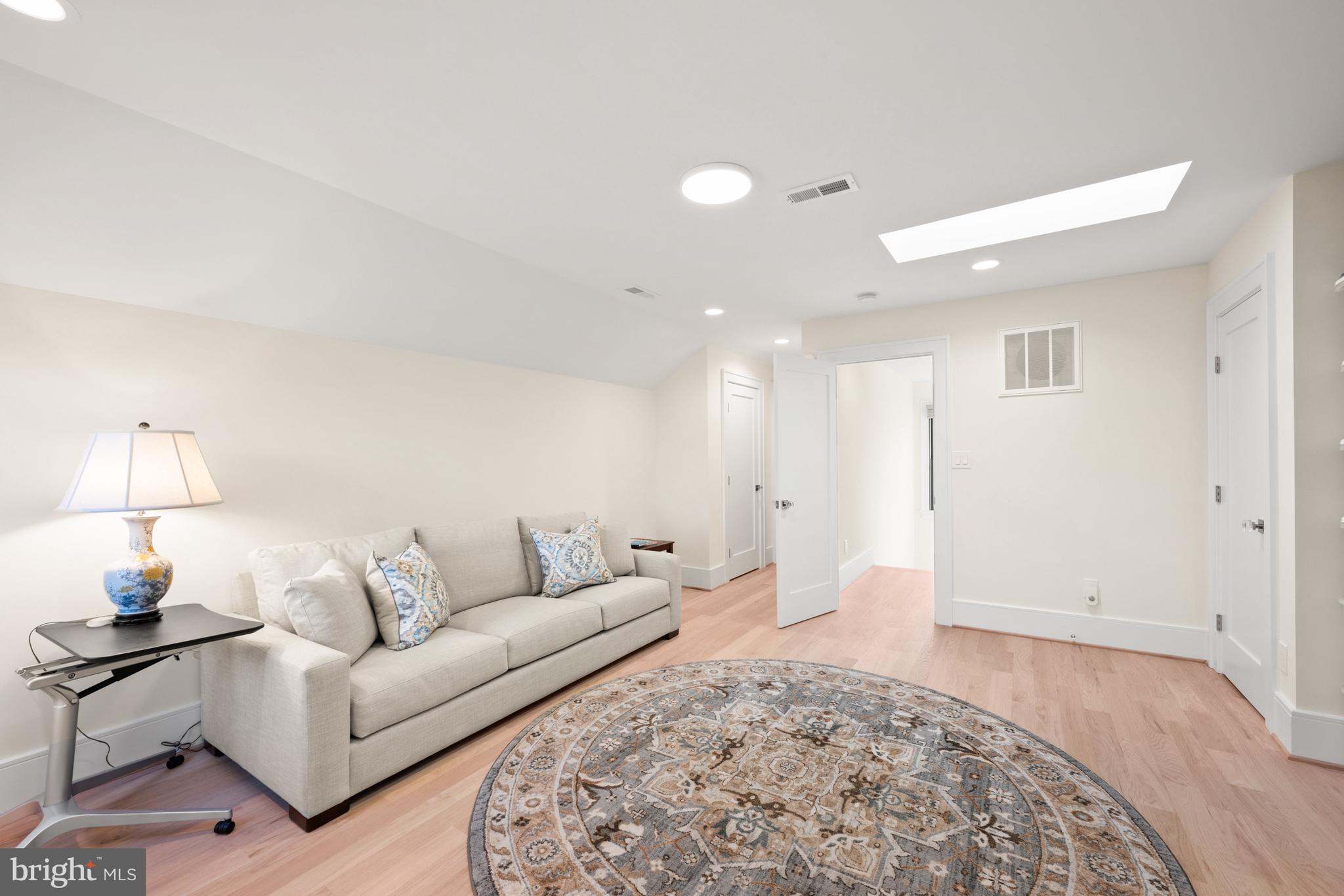 3612 North Rockingham Street Arlington, VA 22213 - Photo 50 of 64 4th Level Loft/BR/Office with Skylights and Bath