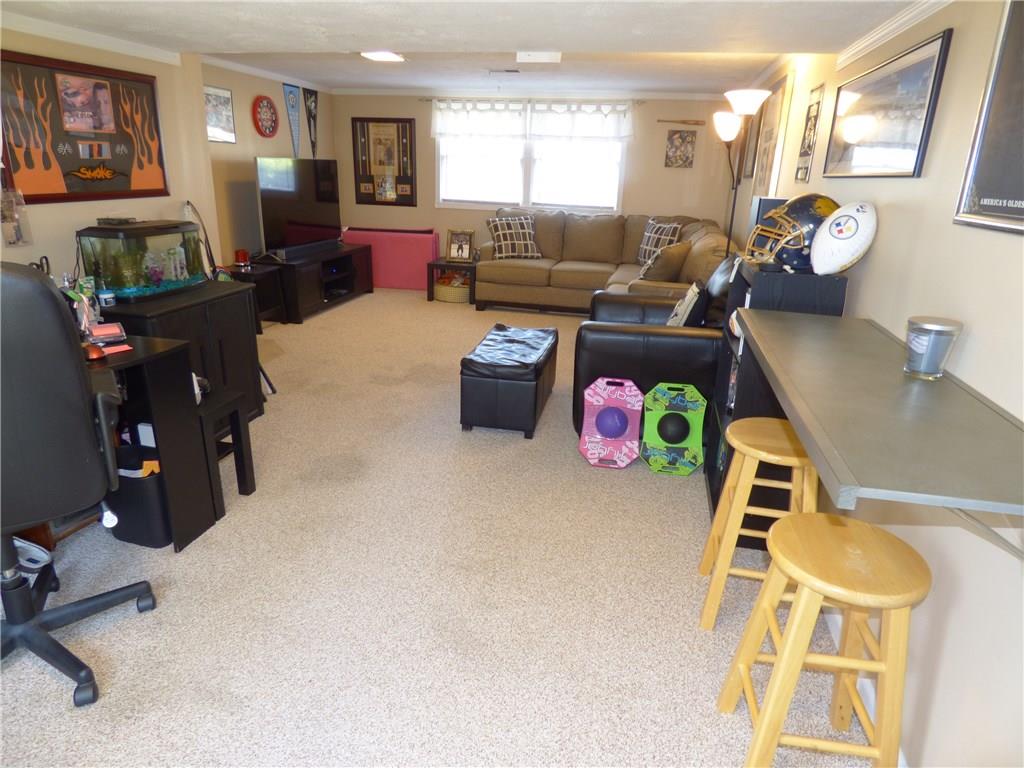 641 Blue Ridge Road Pittsburgh, PA 15239 - Photo 20 of 25 Family Room