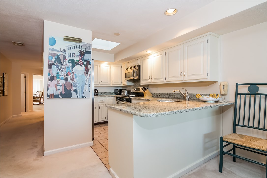 4494 Post Road, Unit 2 Warwick, RI 02818 - Photo 6 of 33