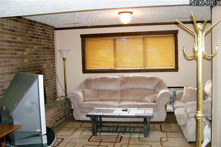 4655 Manchester Road Akron, OH 44319 - Photo 18 of 25 Gallery Image 18