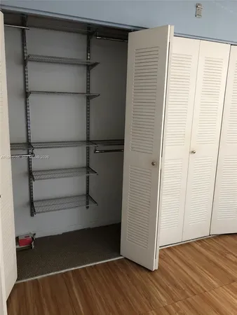 a view of empty room with window