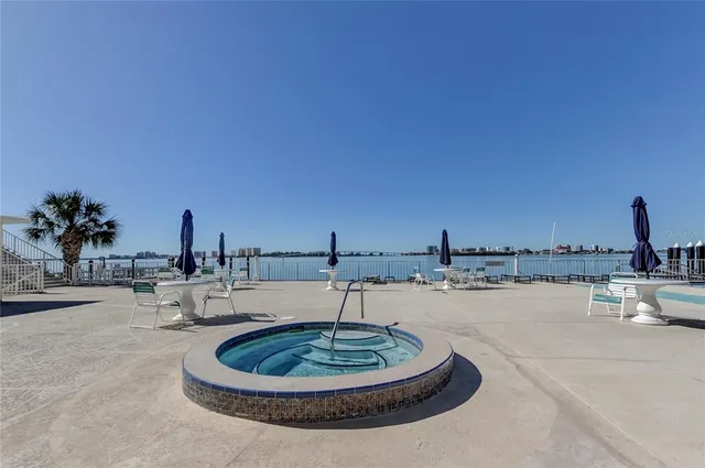 $524,900 | 100 Pierce Street, Unit 305, Clearwater, FL 33756