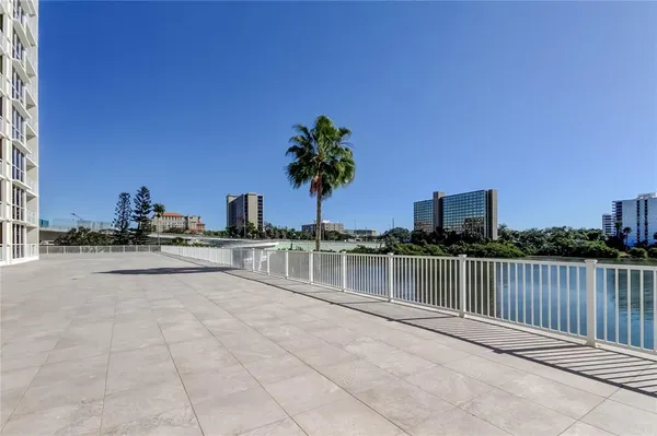 $449,900 | 100 Pierce Street, Unit 305, Clearwater, FL 33756