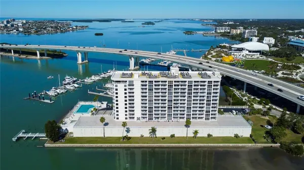 $449,900 | 100 Pierce Street, Unit 305, Clearwater, FL 33756