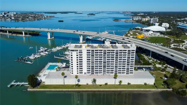 $524,900 | 100 Pierce Street, Unit 305, Clearwater, FL 33756