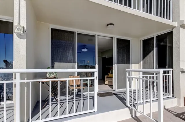 $524,900 | 100 Pierce Street, Unit 305, Clearwater, FL 33756