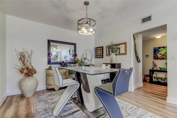 $449,900 | 100 Pierce Street, Unit 305, Clearwater, FL 33756