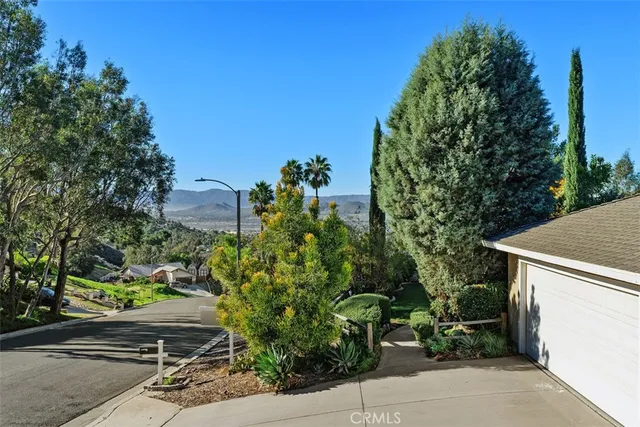 $699,000 | 7369 Lakeside Drive, Jurupa Valley, CA 92509