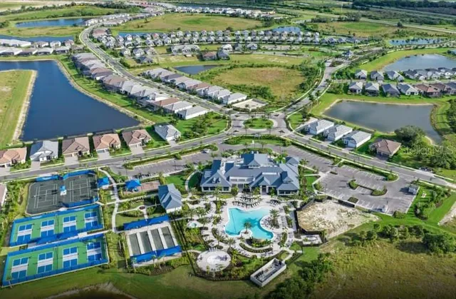 $827,500 | 6319 Crested Eagle Lane, Nokomis, FL 34275