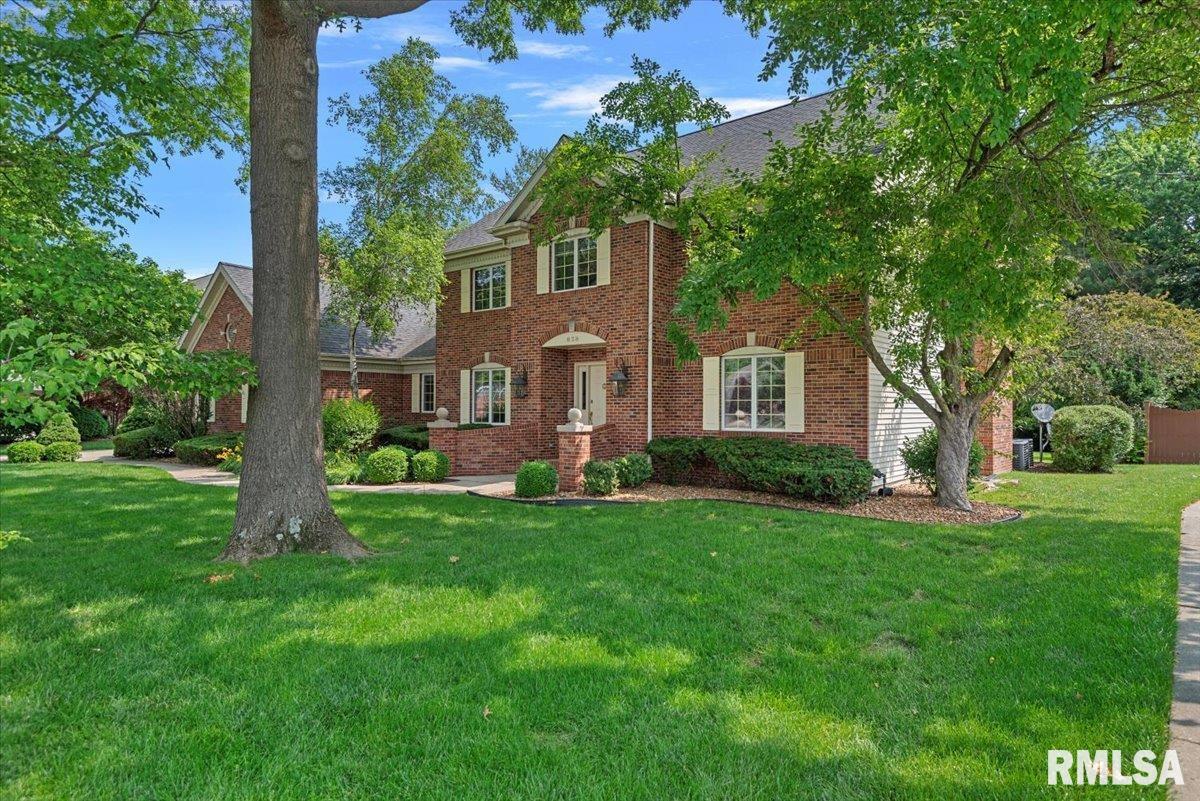 828 Coventry Point Springfield, IL 62702 - Photo 3 of 42