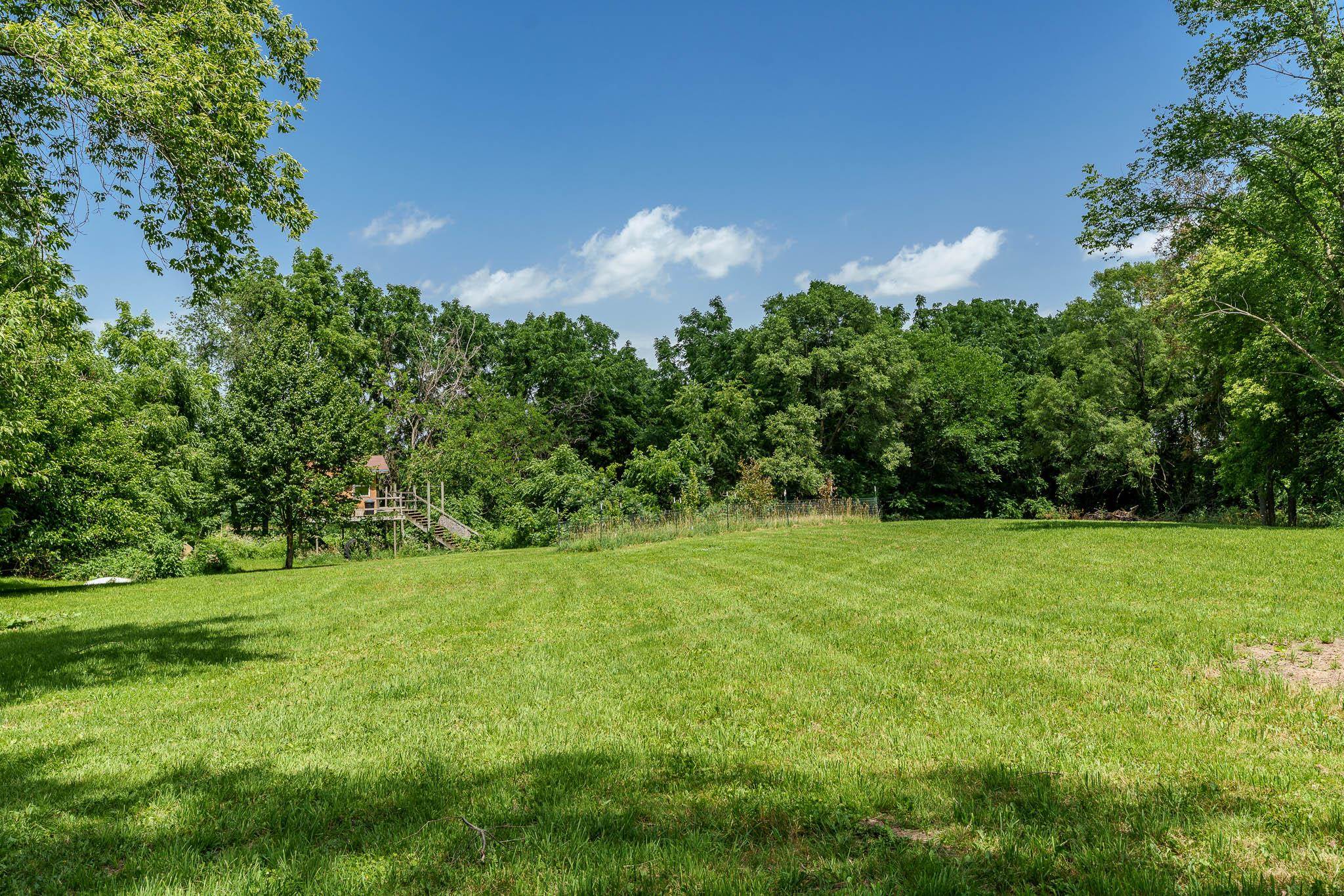2137 West Creedy Road Beloit, WI 53511 - Photo 18 of 57