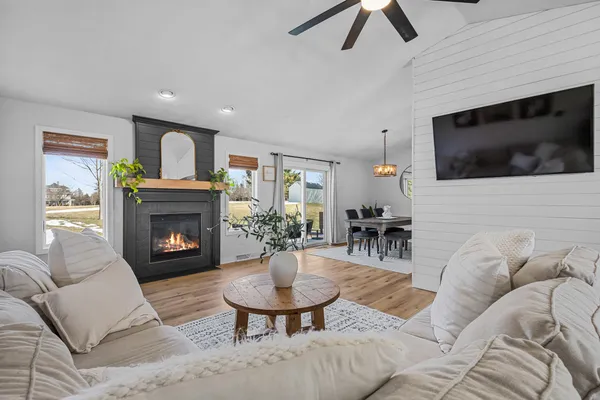 $439,900 | N1778 Hyacinth Lane, Greenville, WI 54942