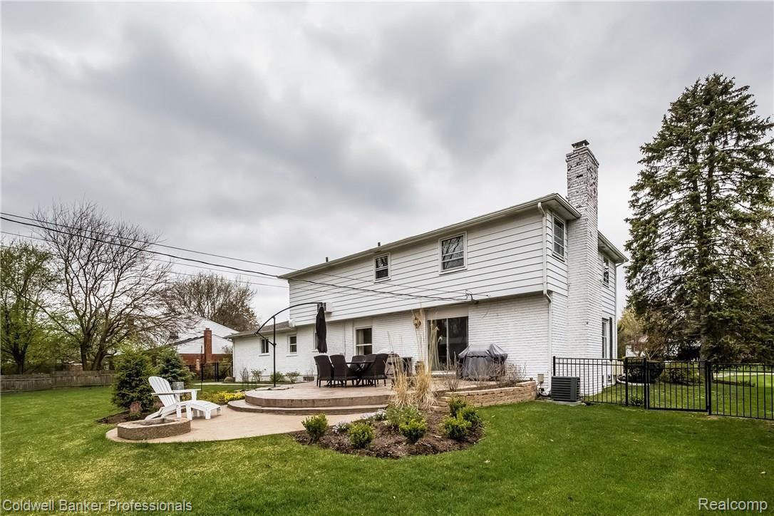 3757 Quarton Road Bloomfield Hills, MI 48302 - Photo 39 of 45 045-2685290-large.jpg