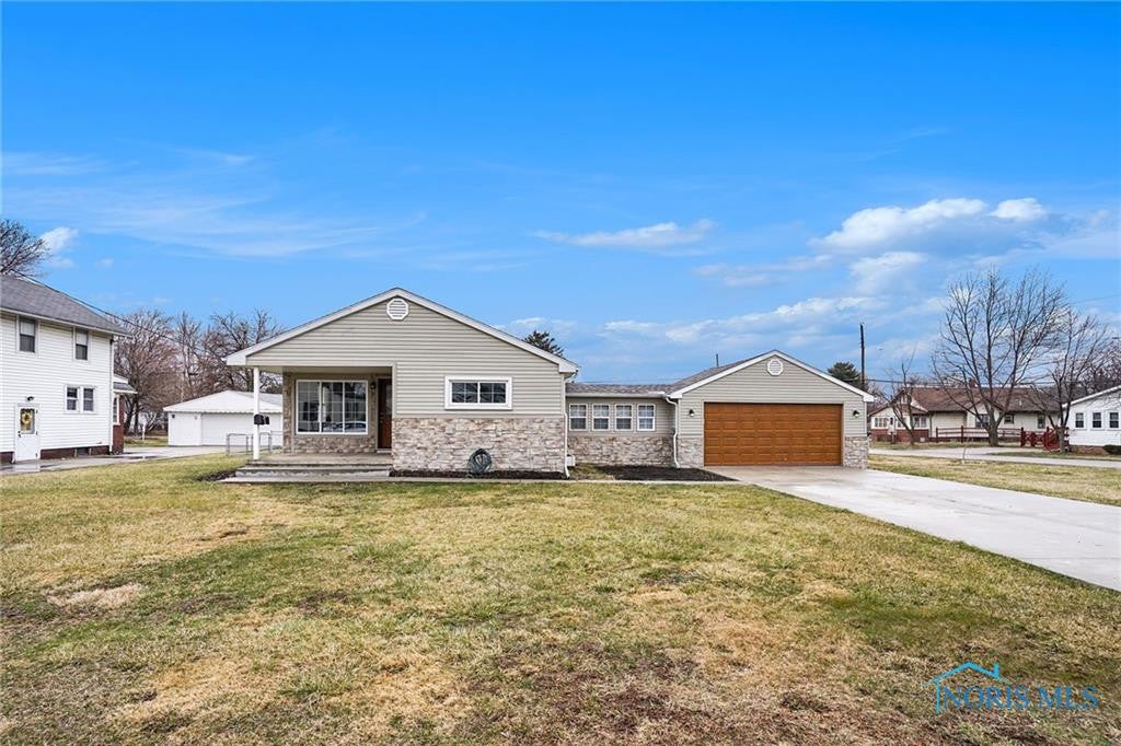 904 Mambrino Road Oregon, OH 43616 - Photo 2 of 28 Gallery Image 2