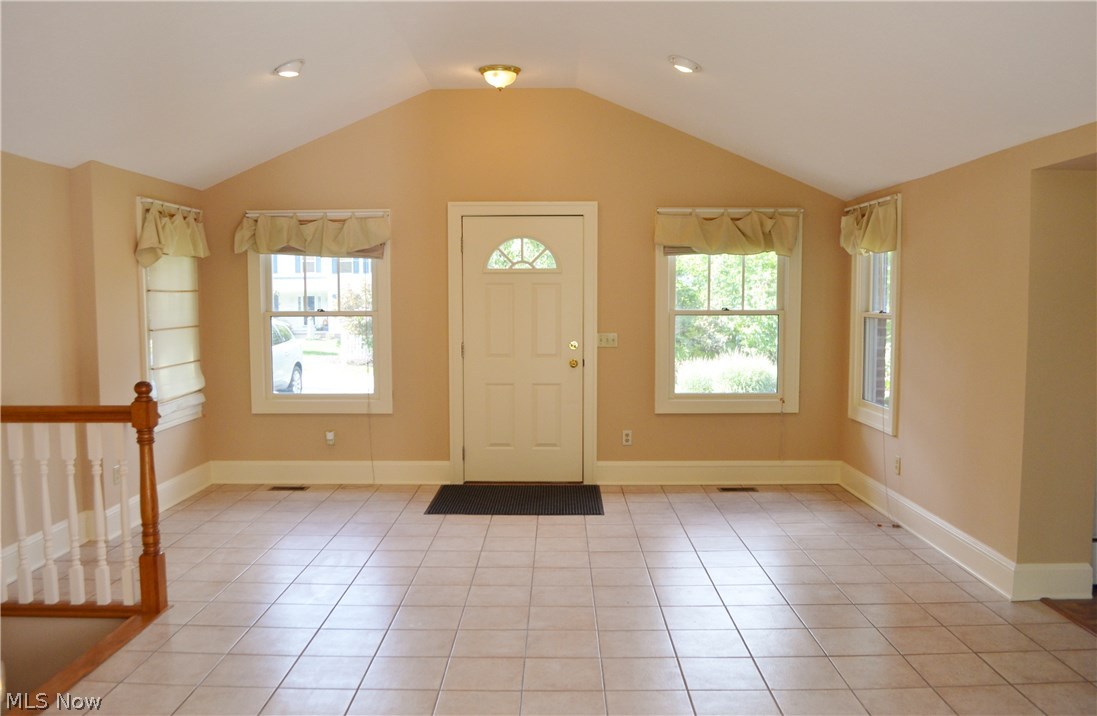 3153 Mayfield Road Silver Lake, OH 44224 - Photo 3 of 19