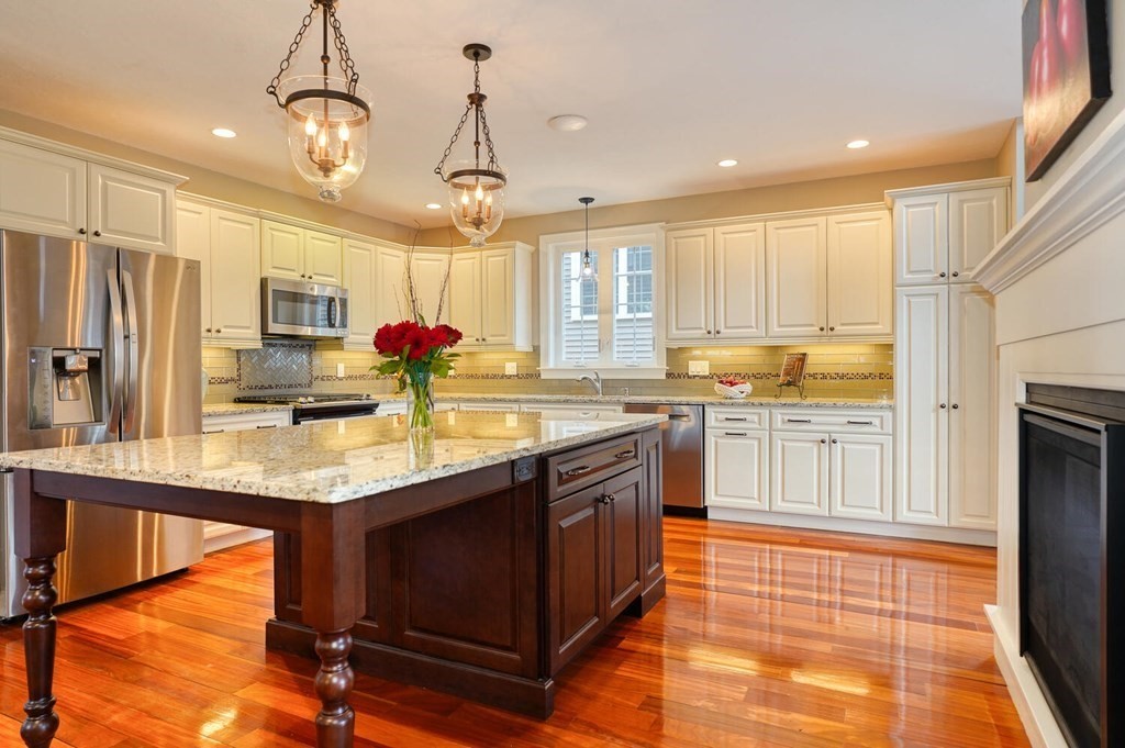 28 Stevens Road, Unit 28 Hudson, MA 01749 - Photo 5 of 41 Gallery Image 5