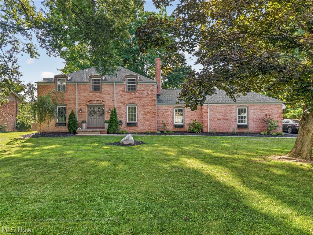 1901 Devonshire Road Northwest Canton, OH 44708 - Photo 1 of 42 Gallery Image 1