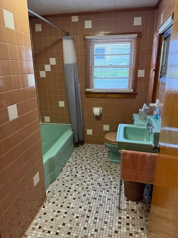 $164,900 | 26 Pleasant Street, Millinocket, ME 04462