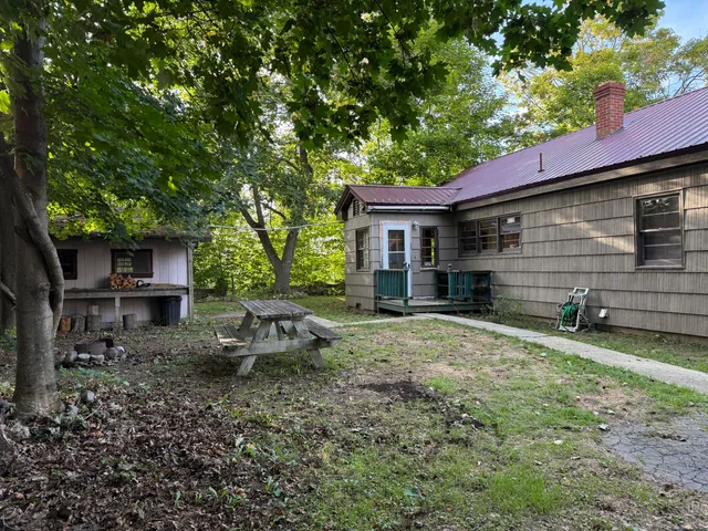 $164,900 | 26 Pleasant Street, Millinocket, ME 04462