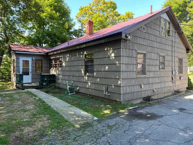 $164,900 | 26 Pleasant Street, Millinocket, ME 04462