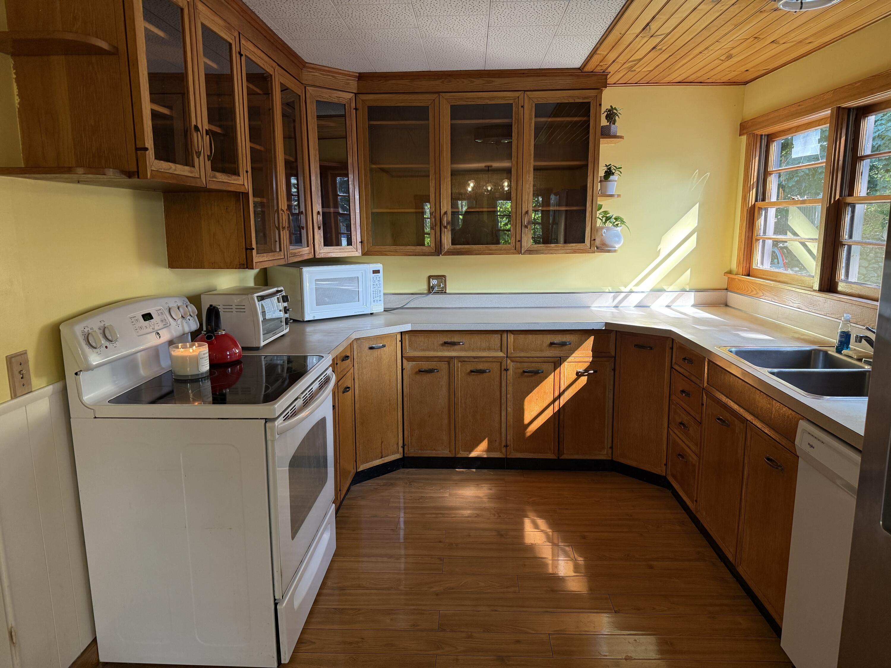 26 Pleasant Street Millinocket, ME 04462 - Photo 4 of 42 IMG_20250910_194932