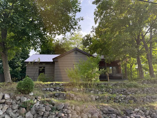 $164,900 | 26 Pleasant Street, Millinocket, ME 04462