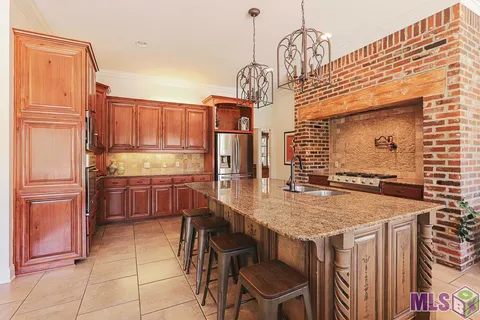 $725,000 | 36448 Lake Bend Avenue, Prairieville, LA 70769