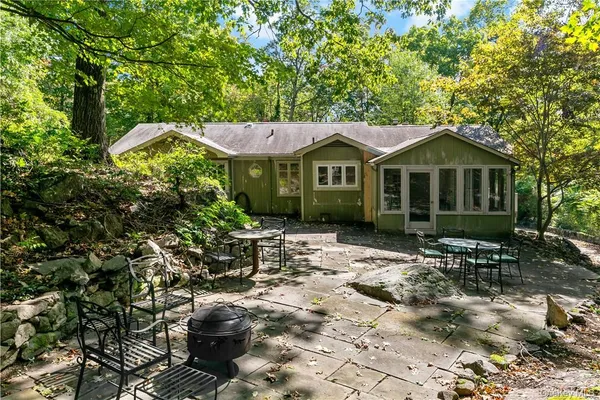 $4,400 | 1455 Maiden Lane, Yorktown Heights, NY 10598