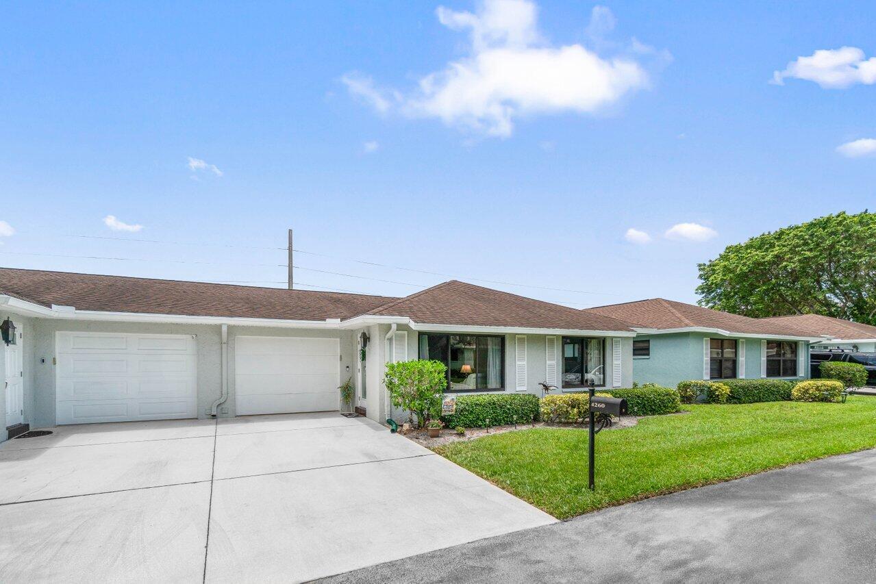 4260 Mango Tree Court, Unit B Boynton Beach, FL 33436 - Photo 3 of 35 fRONT OF vILLA