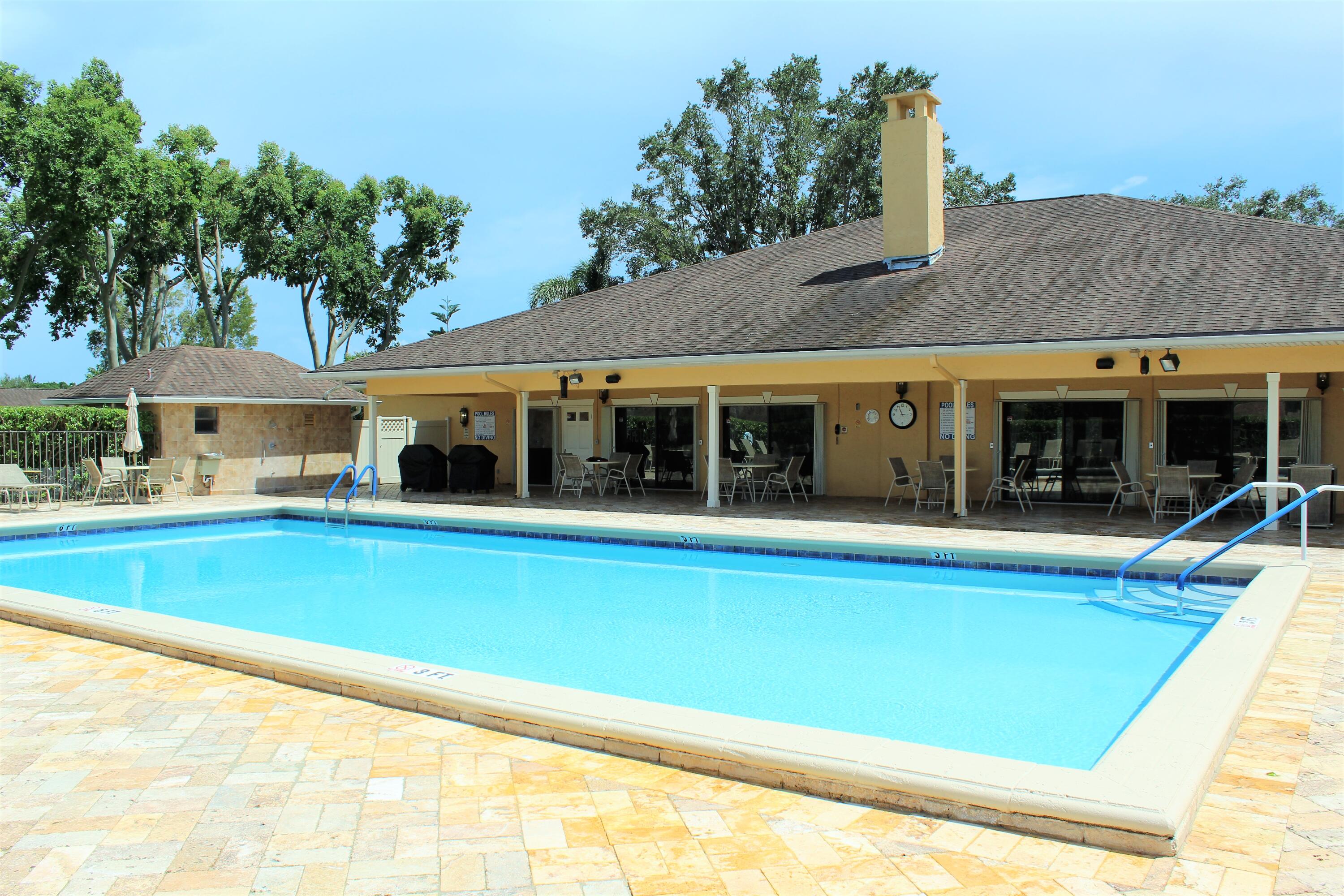 4260 Mango Tree Court, Unit B Boynton Beach, FL 33436 - Photo 32 of 35 Pool