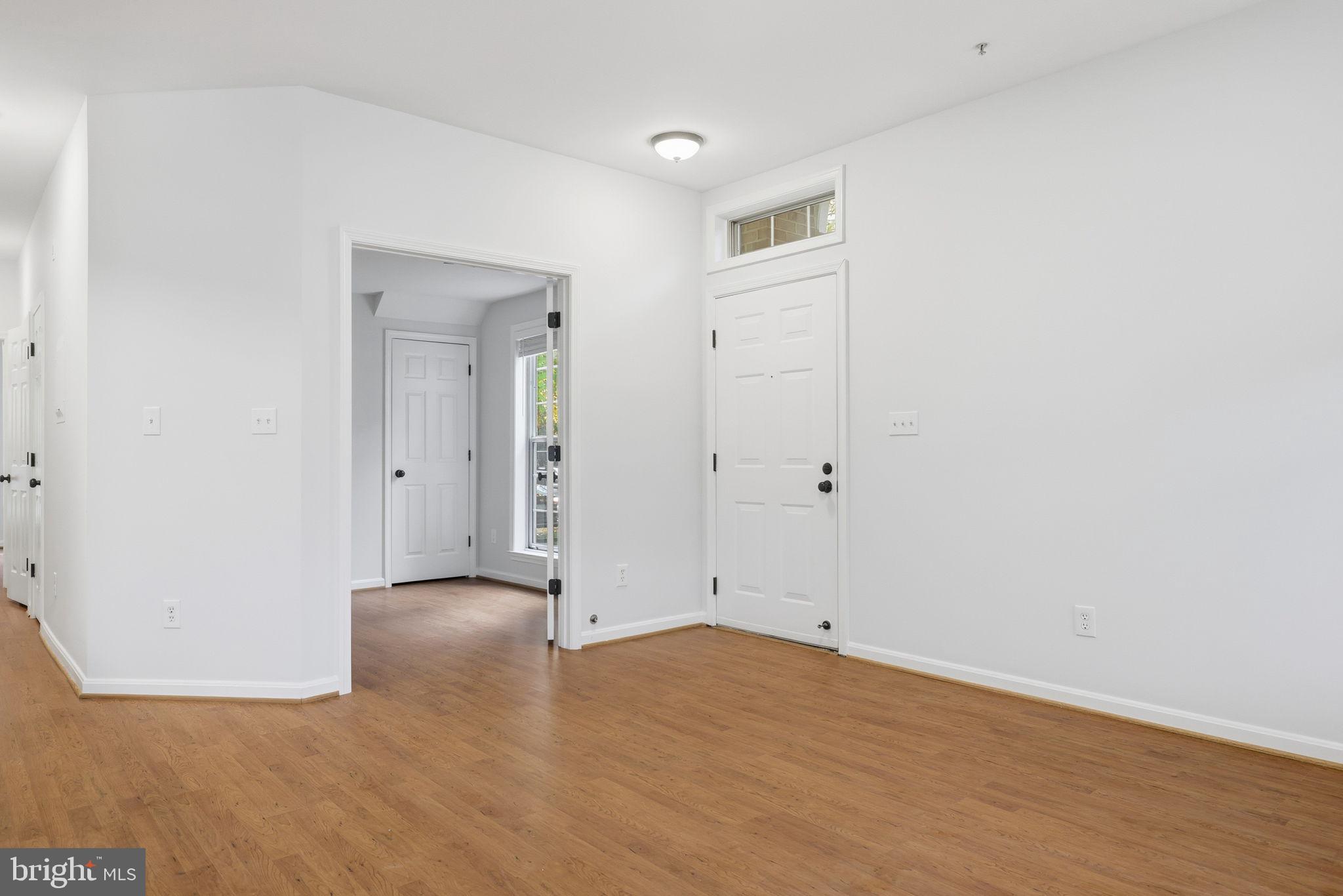 1340 Garden Wall Circle, Unit 502 Reston, VA 20194 - Photo 7 of 32 a view of an empty room