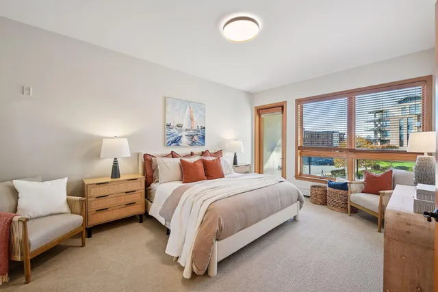 $805,000 | 4201 Sunset Drive, Unit N220, Spring Park, MN 55384